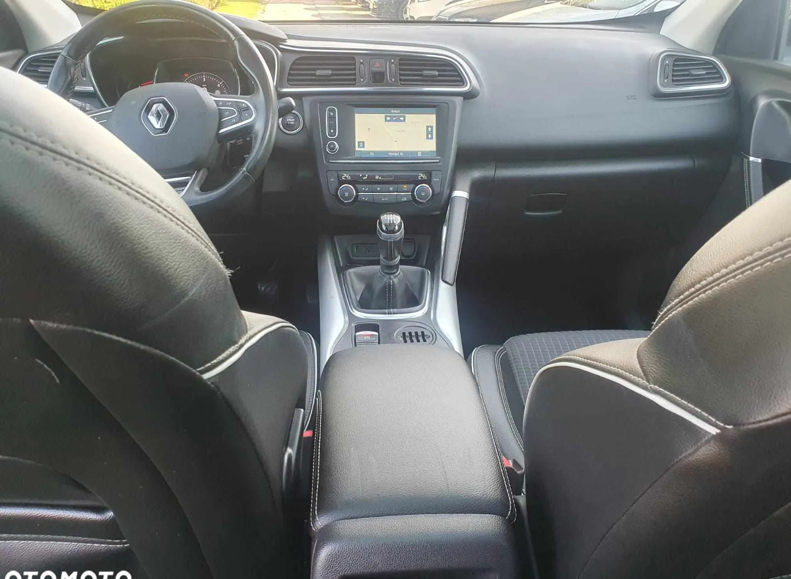 Renault Kadjar cena 59900 przebieg: 220089, rok produkcji 2015 z Kudowa-Zdrój małe 781